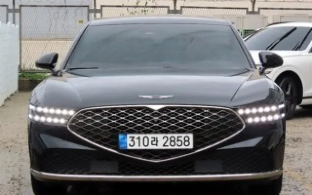 인천무직자차량할부 G90(RS4) 3.5T GDI AWD 매물 사진 5 - 2023/03 47,707km